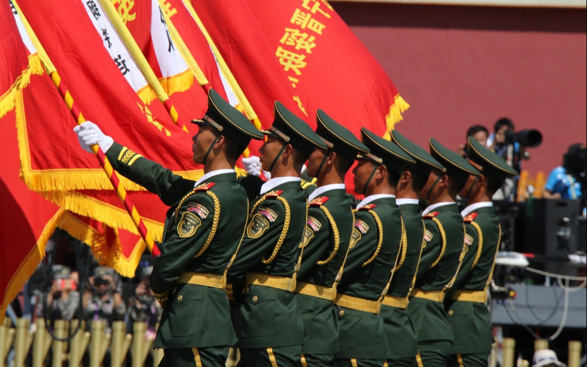 擎天一柱镇奥兰多,文班亚马29+10上演未来之战,猛龙客场上演压制美学